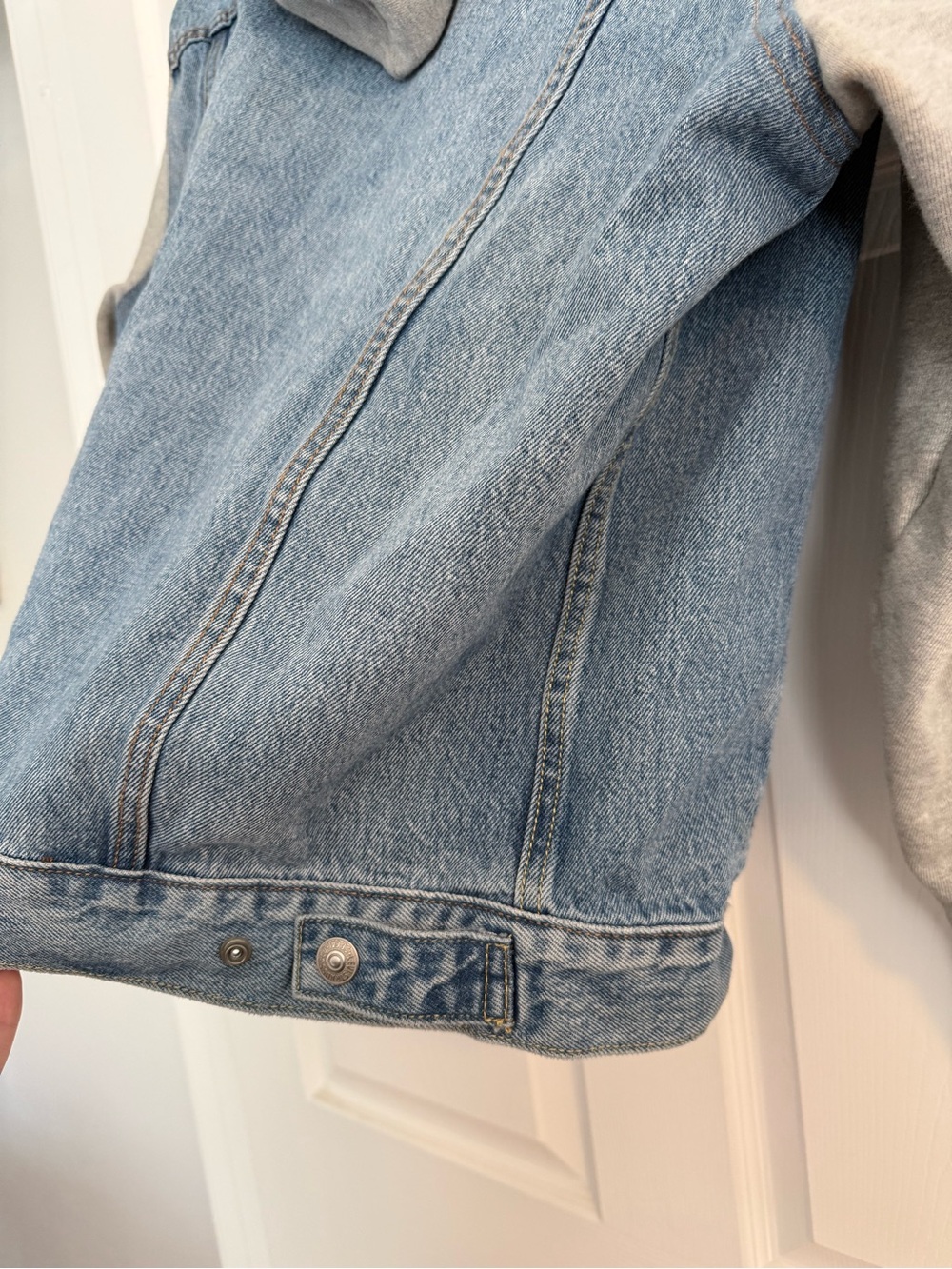 Vintage Levi’s Demin & Gray Fleece Hooded Jacket - Picture 4 of 8